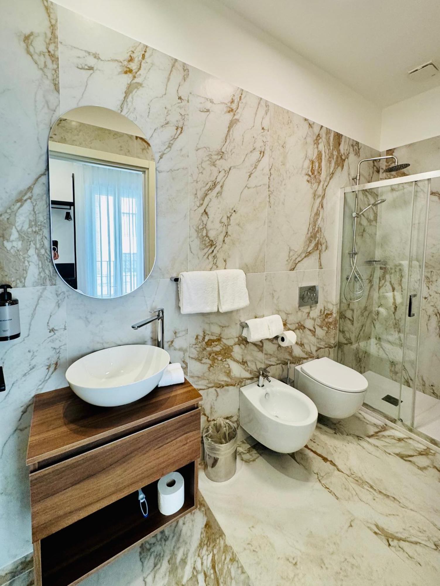 Museum Hospitality - Vatican Apartments Roma Esterno foto